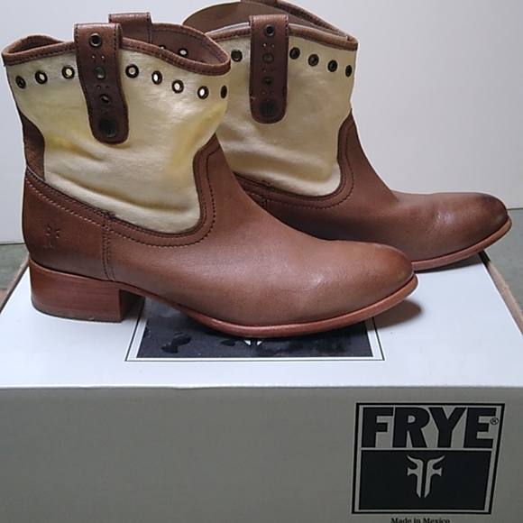 Frye Amelia grommet boots - Picture 4 of 6